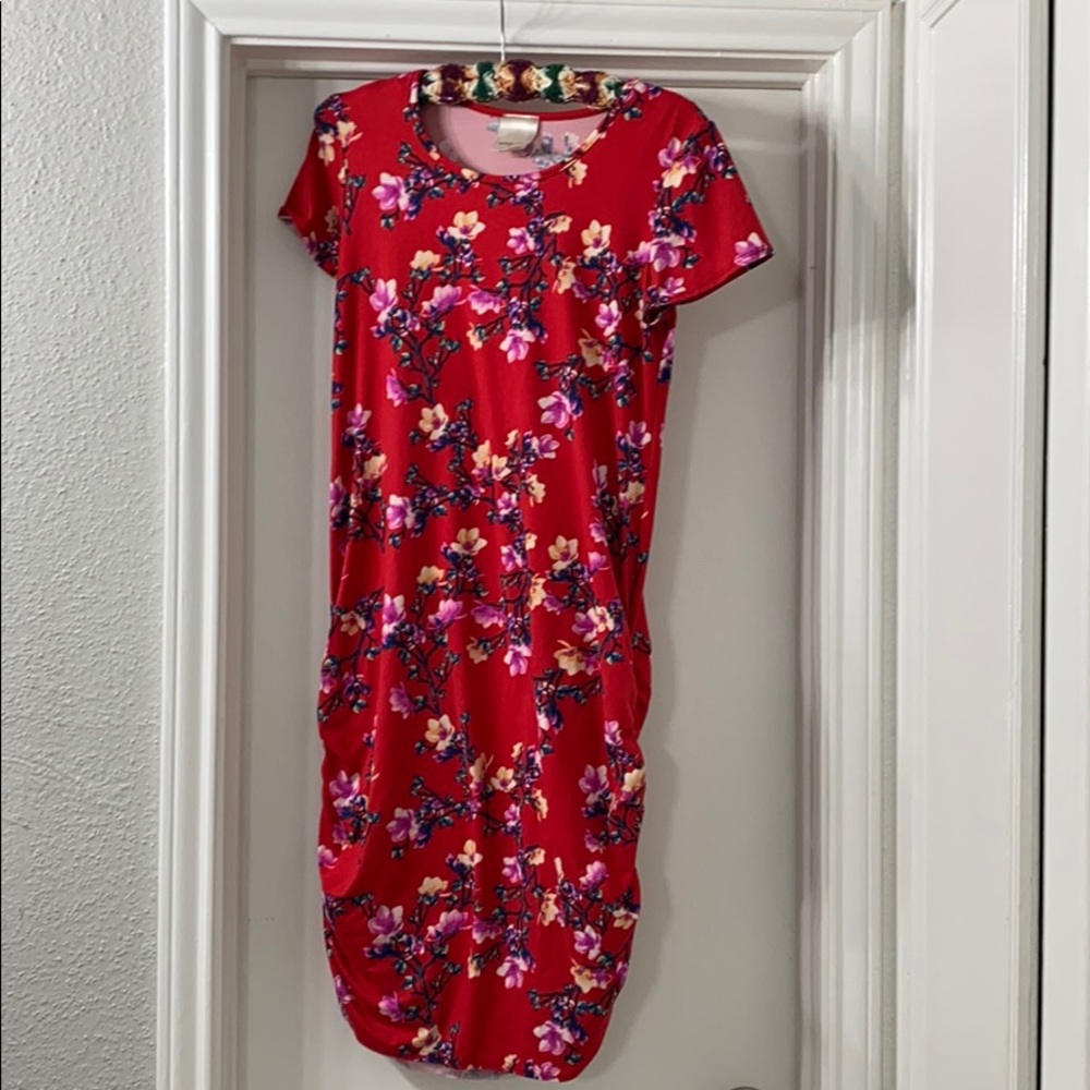 Side ruched maternity dress